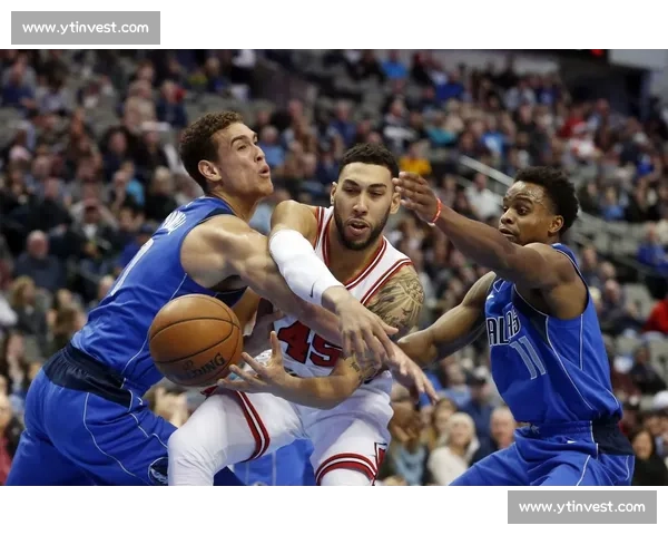 解析NBA篮球联赛战术特点与时代演变趋势及球队攻防体系创新路径 - 副本 (2)